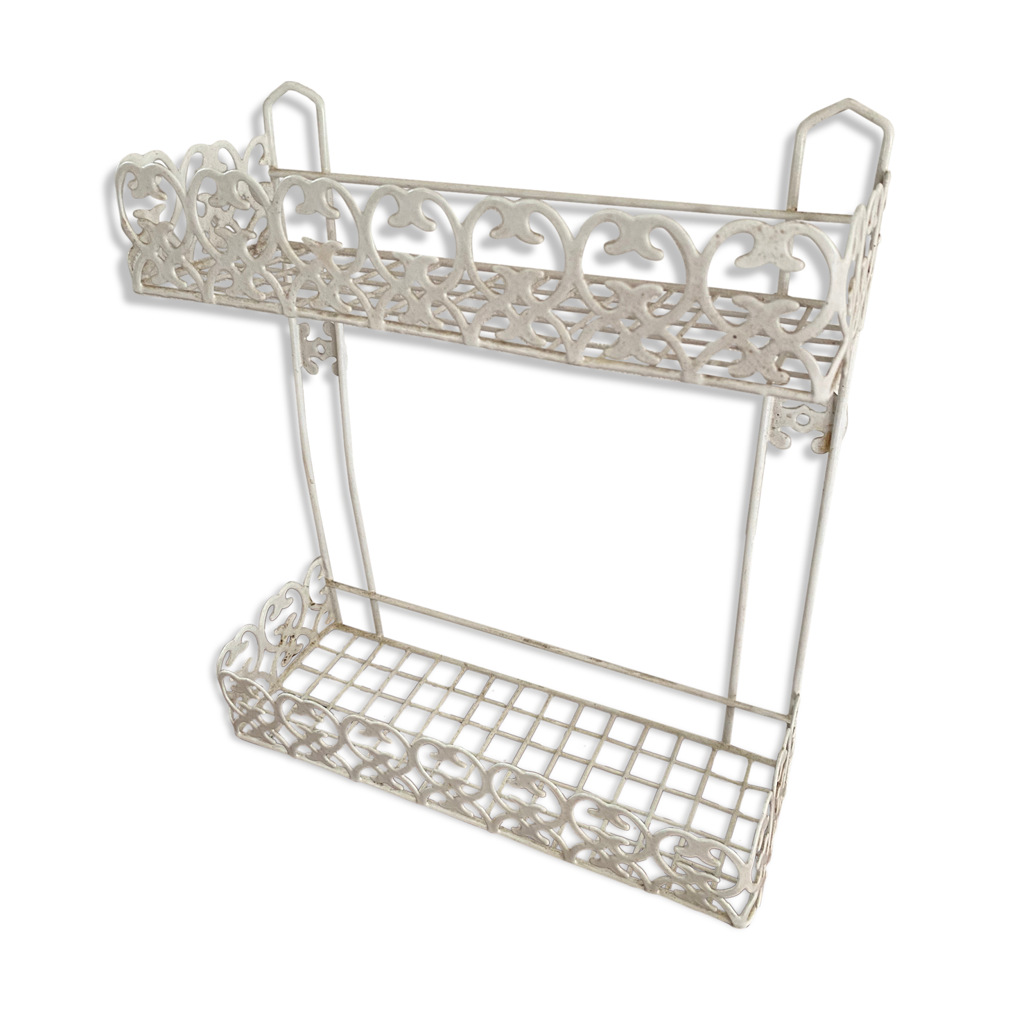 Openwork metal shelf