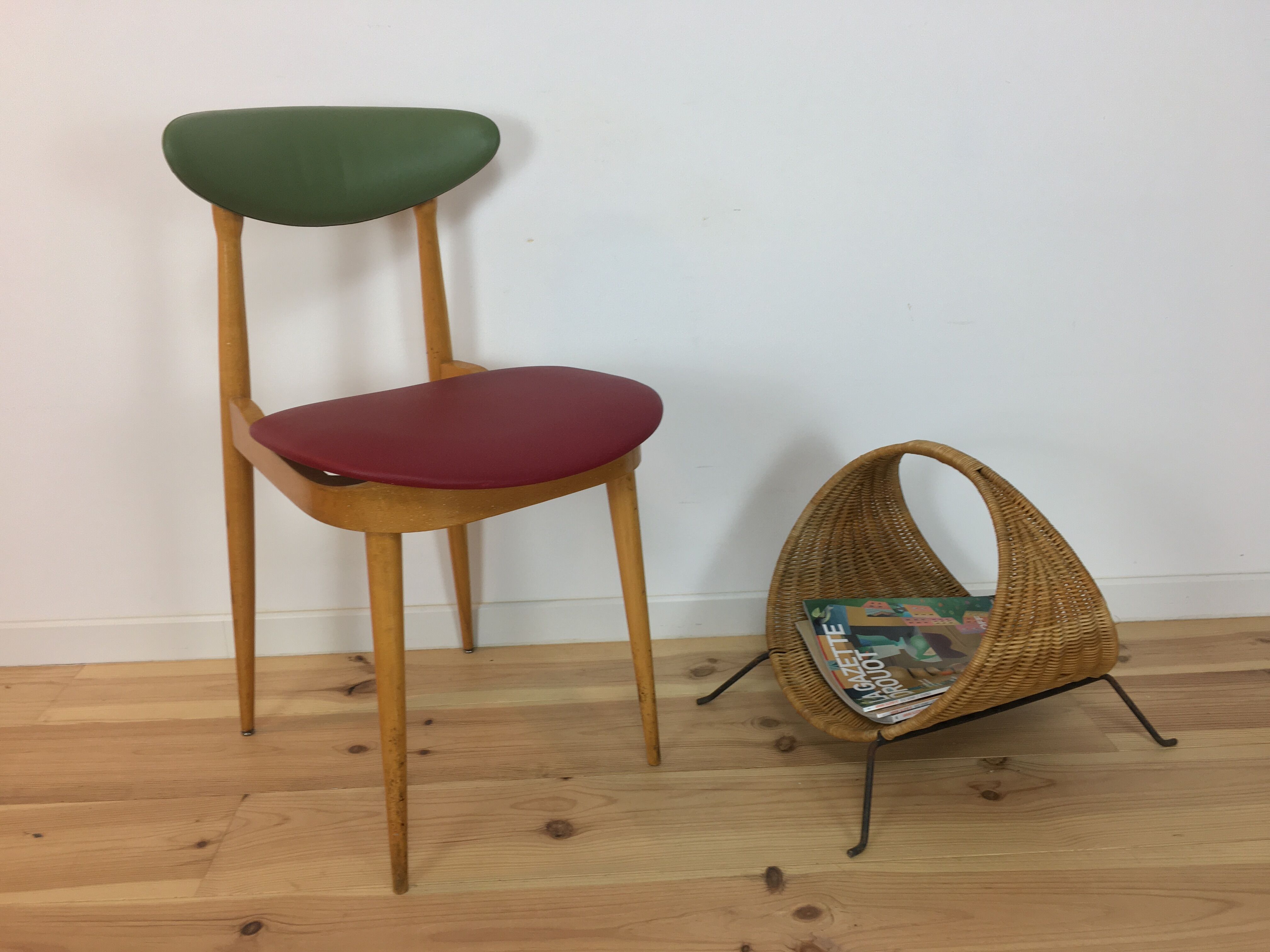Panier à bûches ou à journaux, métal et osier années 50