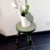 Vintage tripod stool