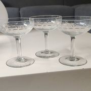 Lot of 4 Art Deco champagne coupes / Verreries de Doyen. Half crystal.