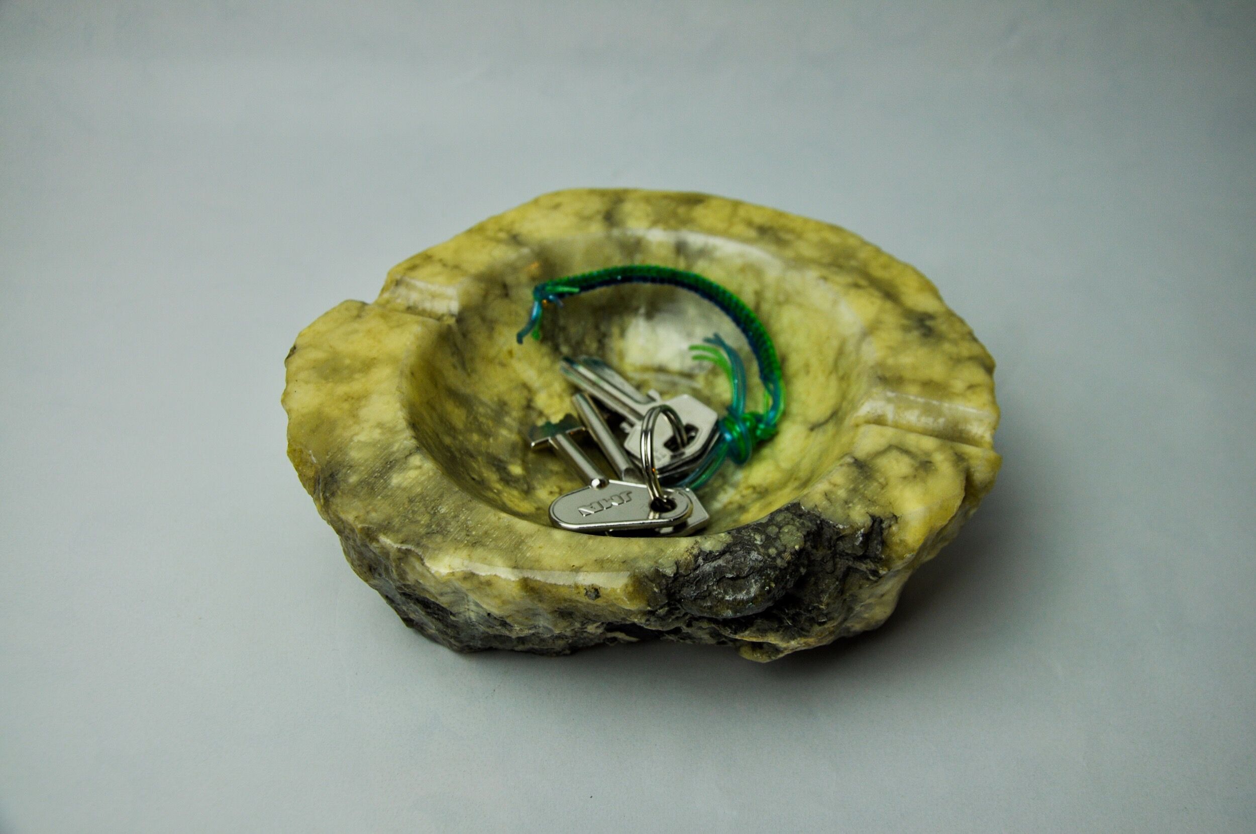 Yellow alabaster ashtray by Romano Bianchi, Italy, 1970