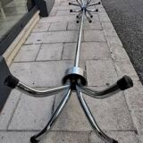 Parrot coat rack