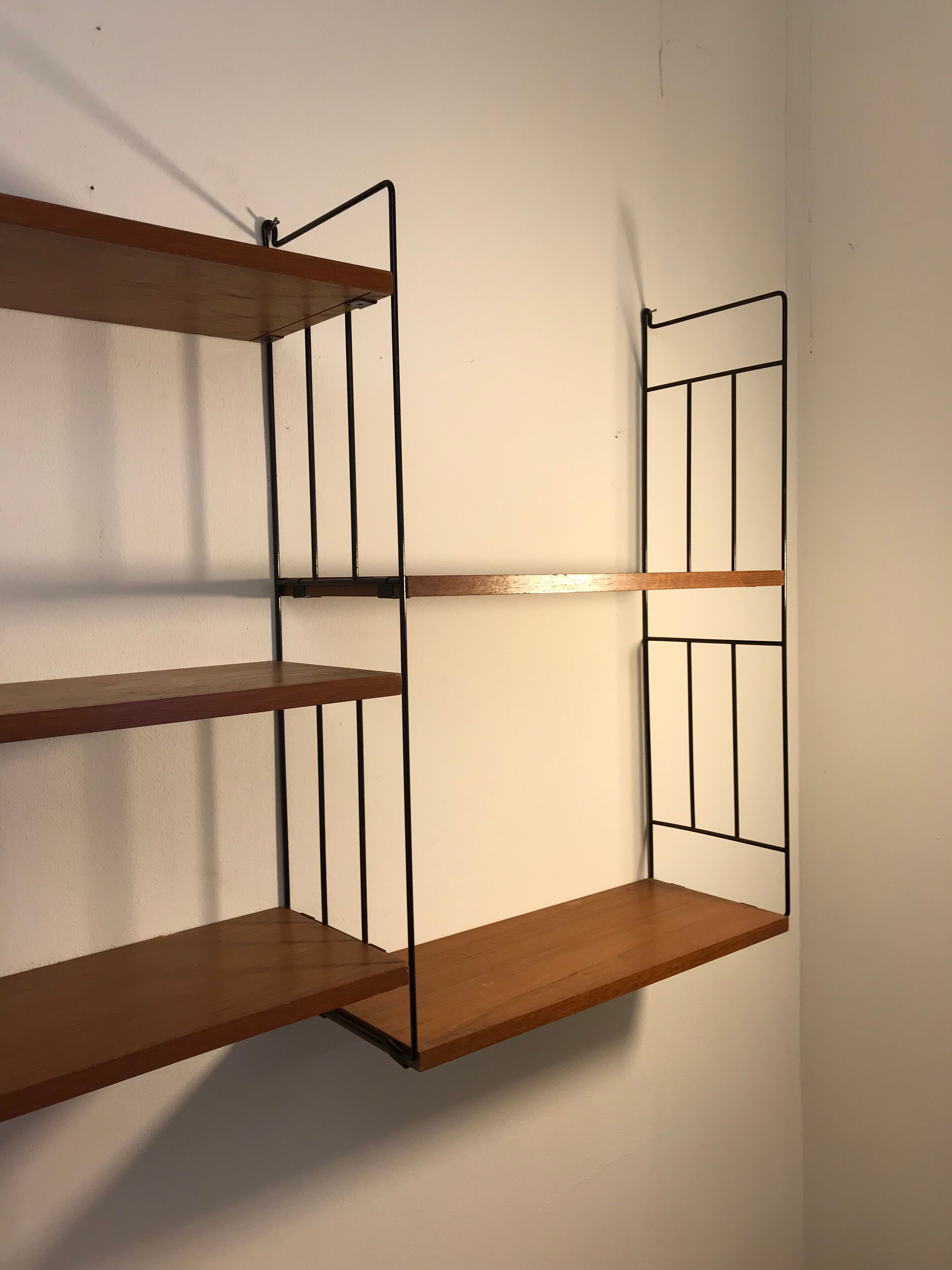 Etagere mural