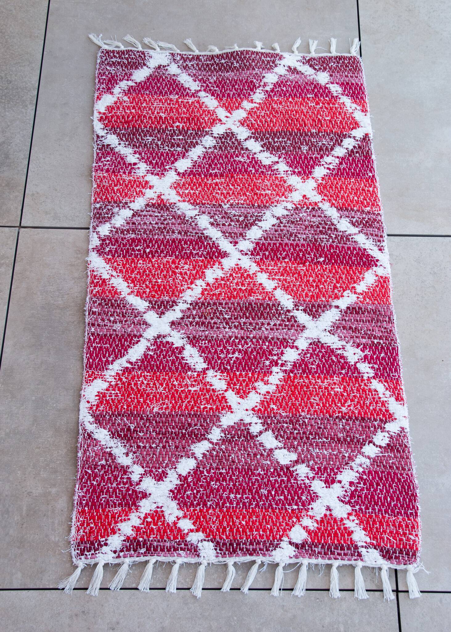 Tapis artisanal en coton recyclé - Réversible - Rouge et blanc