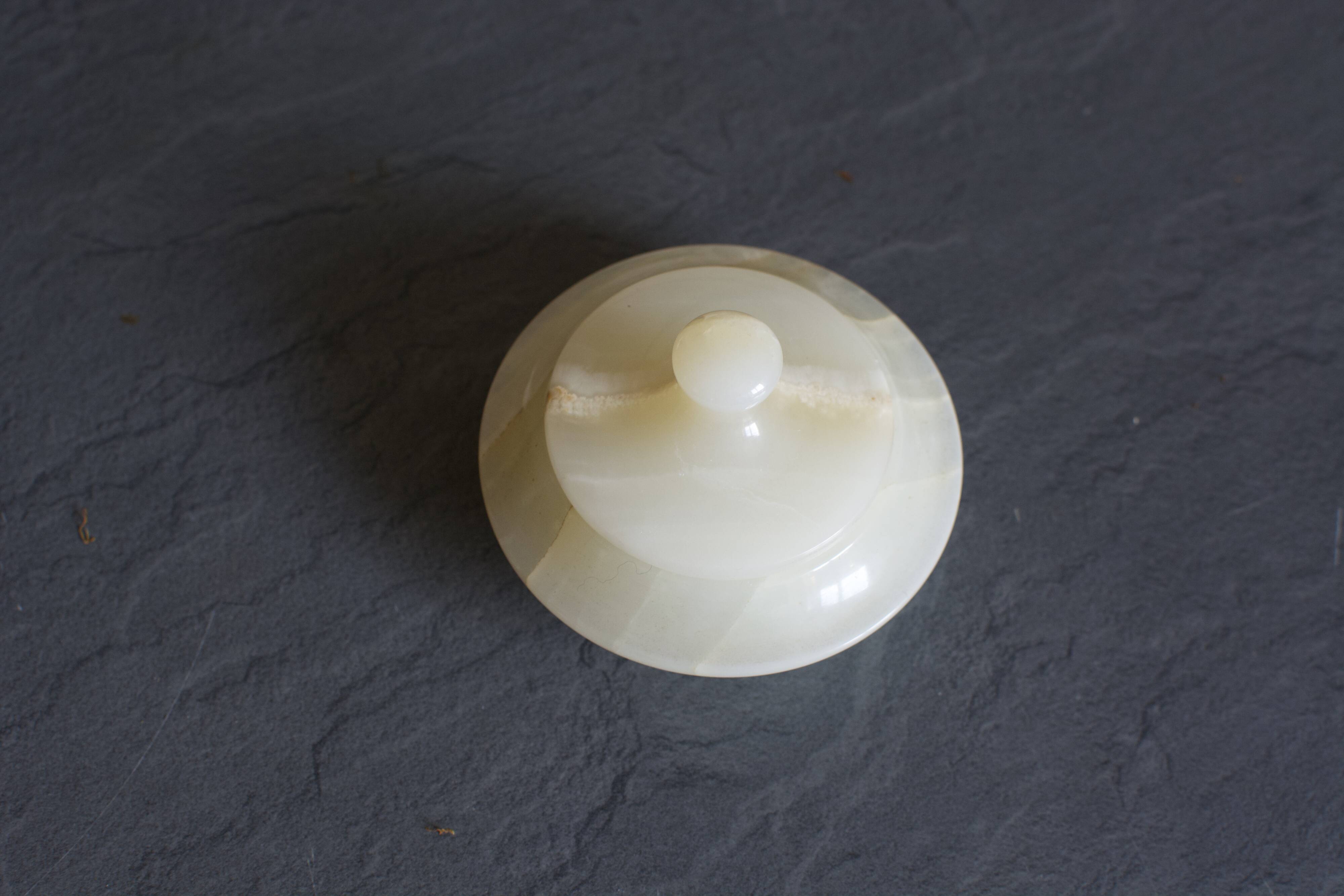 Vintage white marble round box