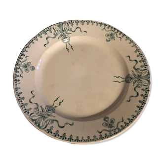 Round porcelain dish from Gien Terre de fer model "Venice"