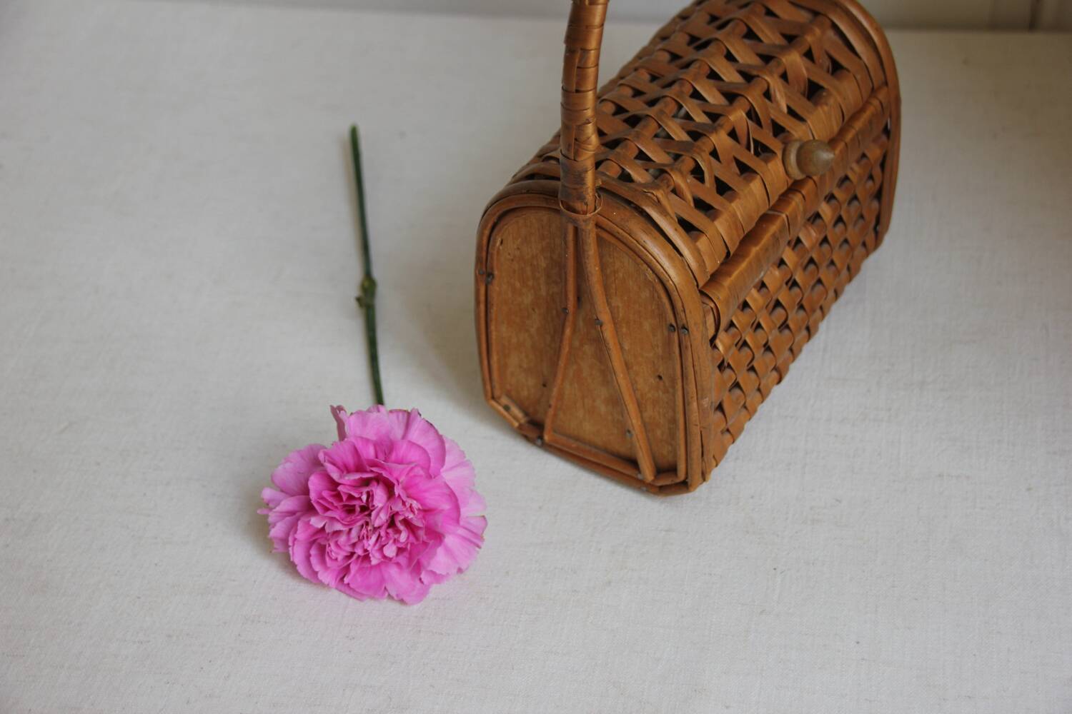 Panier en bois et en osier