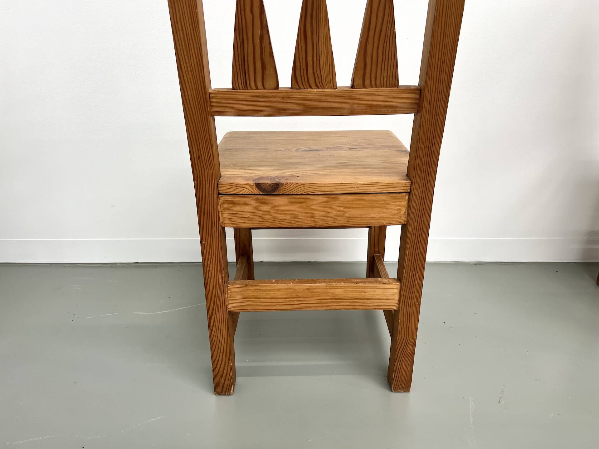 Set of 4 pine chairs, 1970s