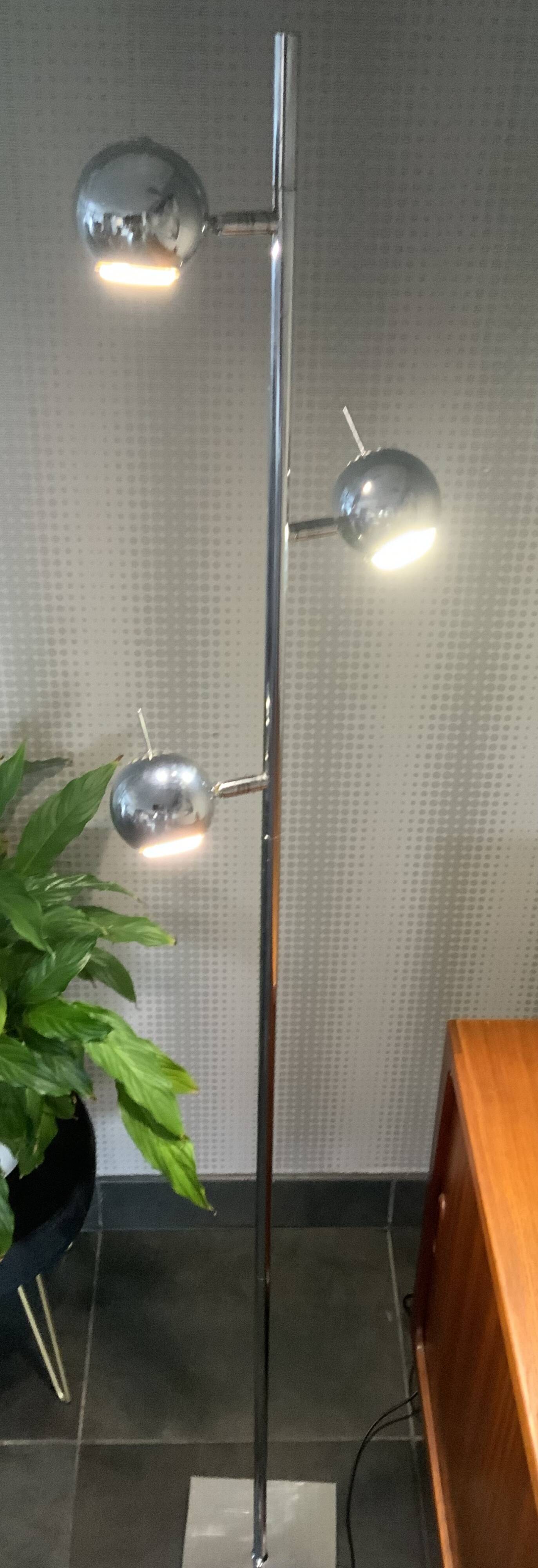 Seylumiere eyeball floor lamp