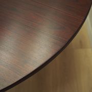 Table ronde en palissandre, design danois, années 1970, production : Danemark