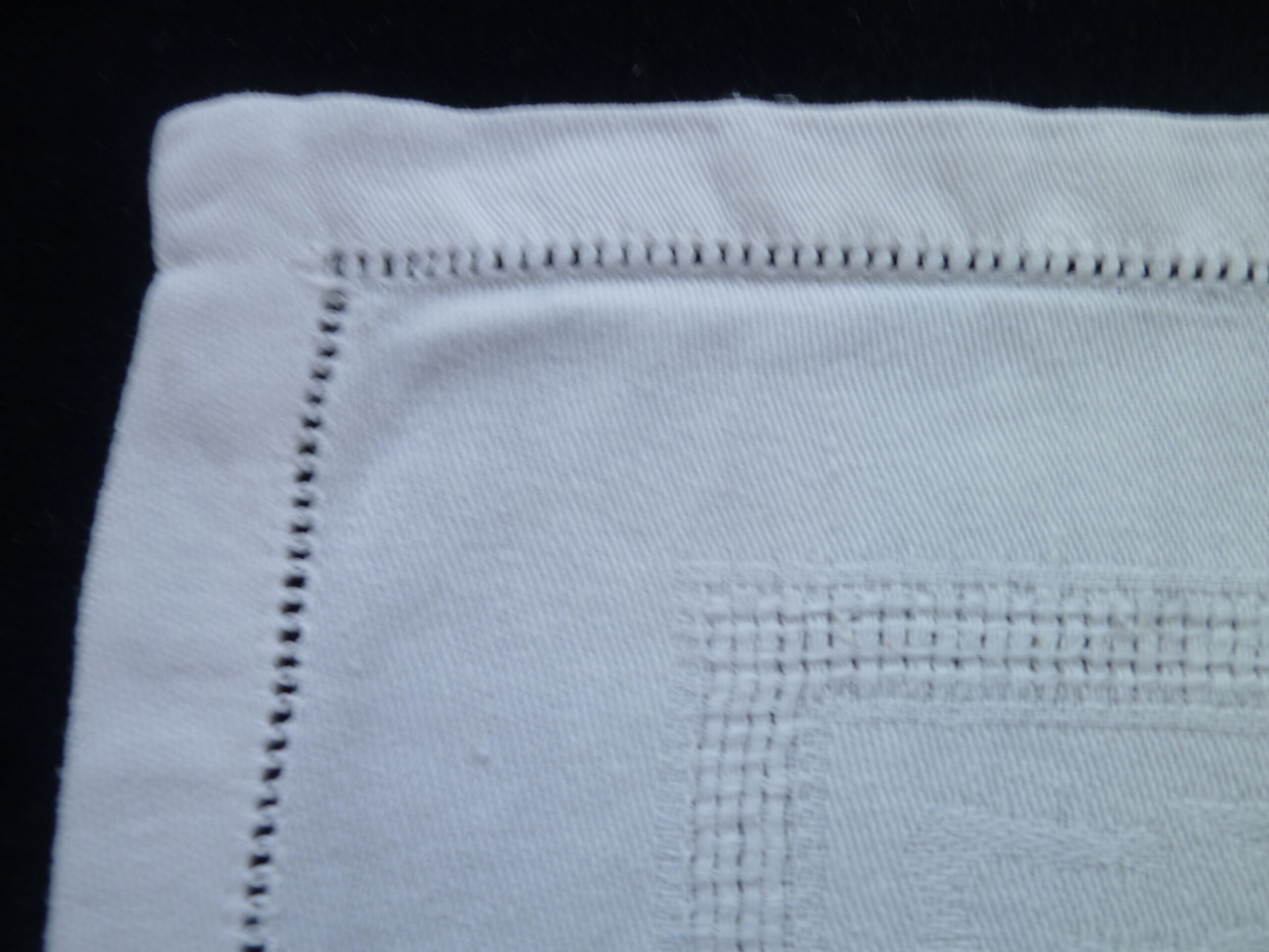 Set of 6 vintage white damask cotton napkins