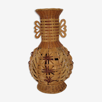 Rattan totem vase