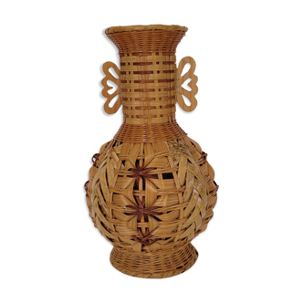Rattan totem vase