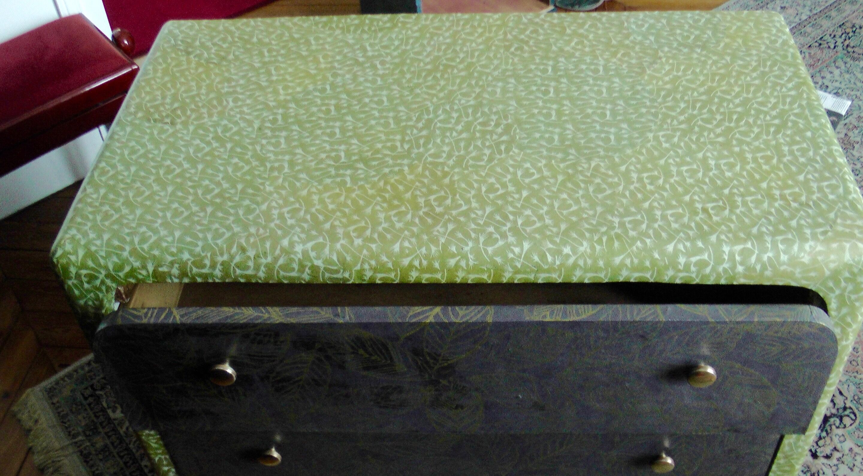 Wooden dresser 3 drawers