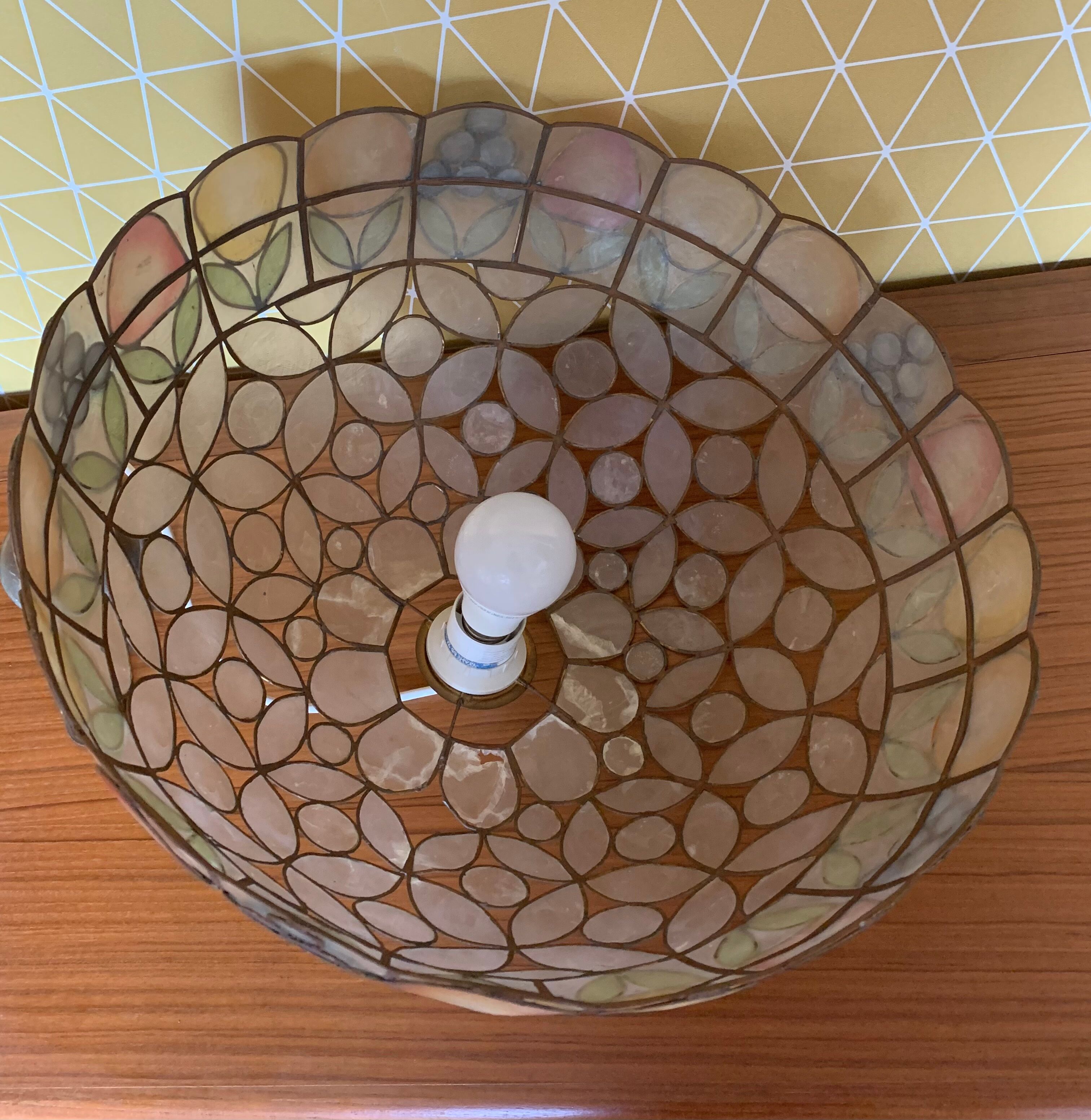 Mother-of-pearl pendant lamp, fruit theme
