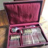 Silver metal housewife model Rocaille