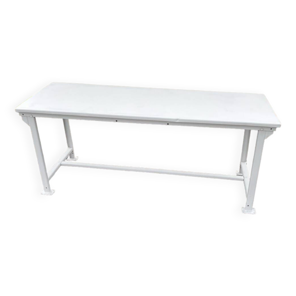 Table militaire en métal