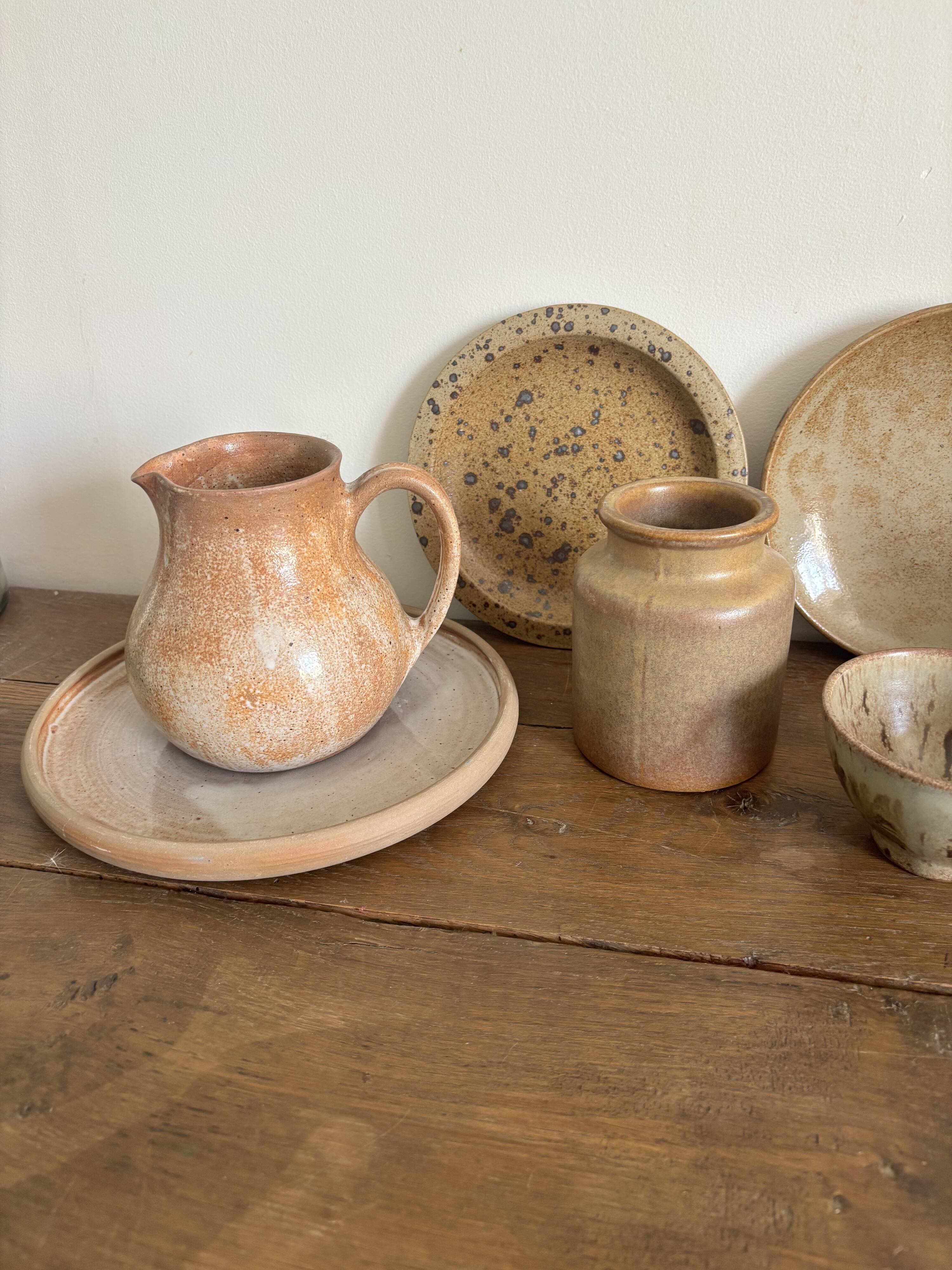 Ensemble de céramiques artisanales française en grès vintage, années 60-70