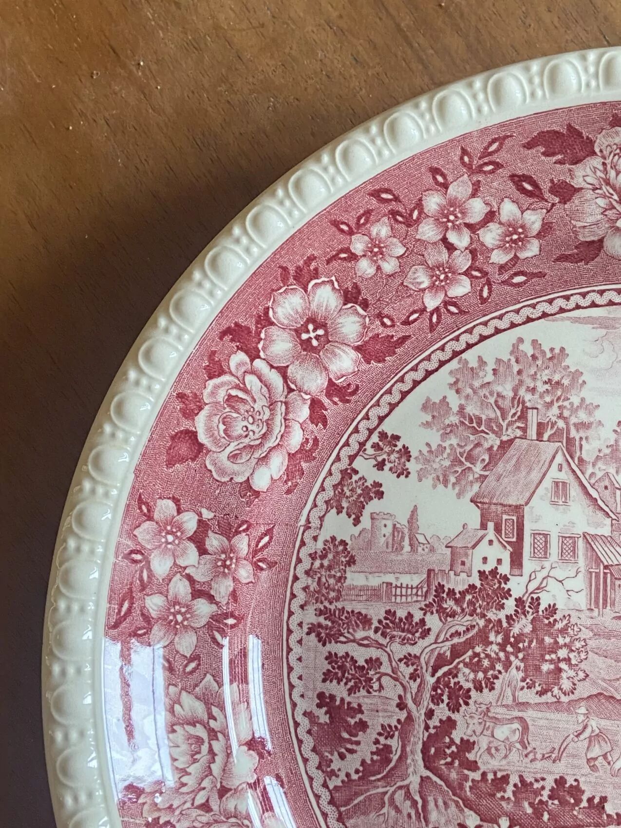 Set of twelve flat plates Villeroy & Boch – Rusticana, English cottage design, pink colour.