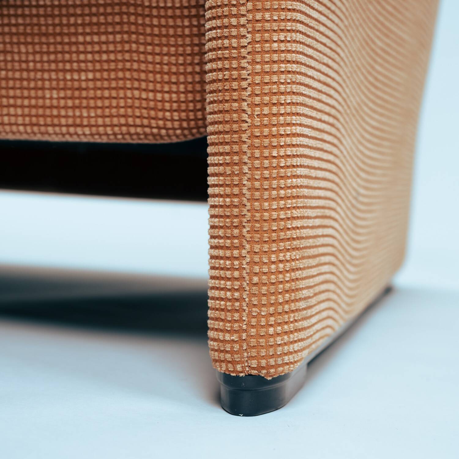 Cassina Portovenere Vico Magistretti wingback peach salmon sofa Maralunga