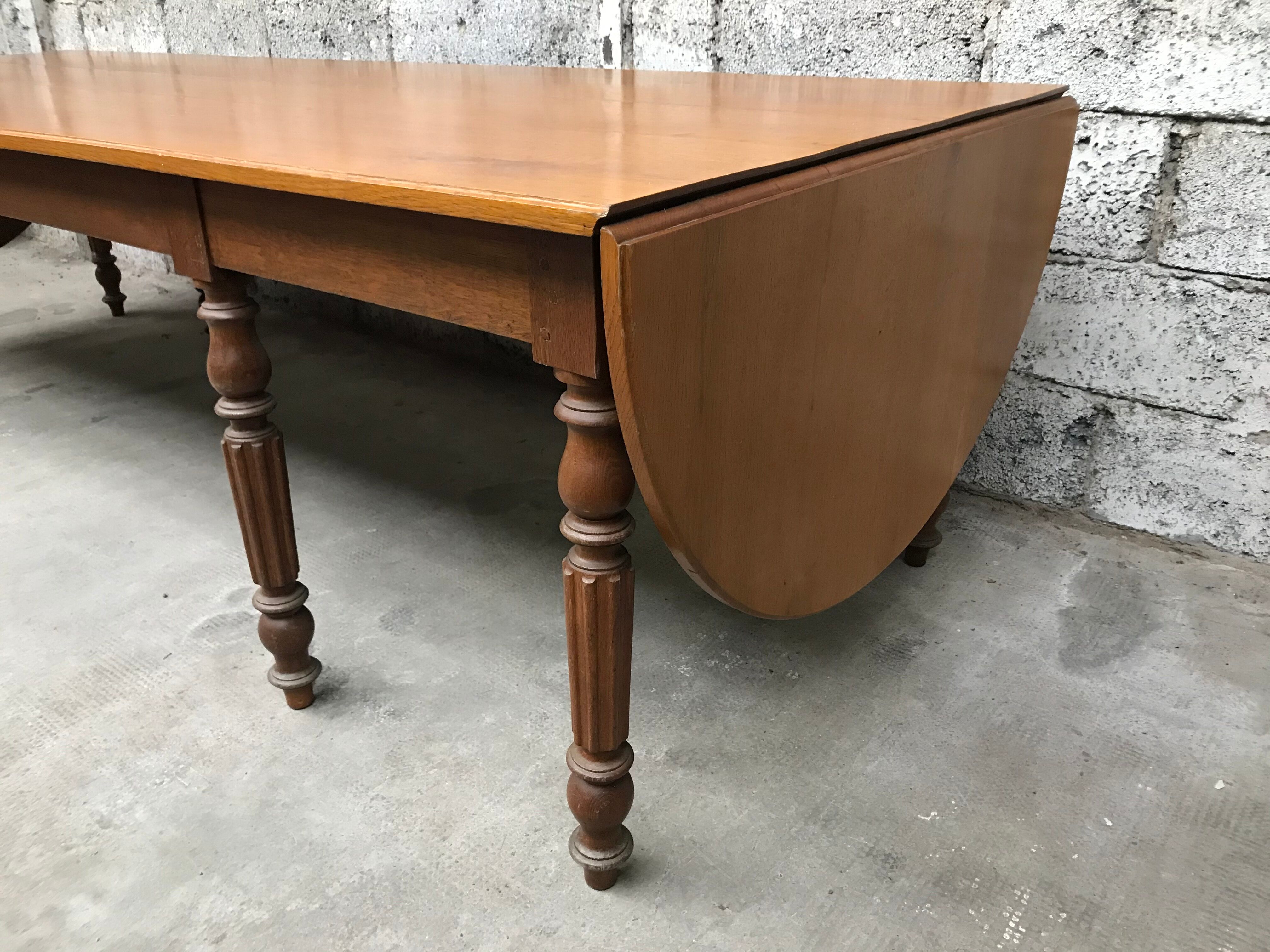 Former large oak farm table early 20th vintage
