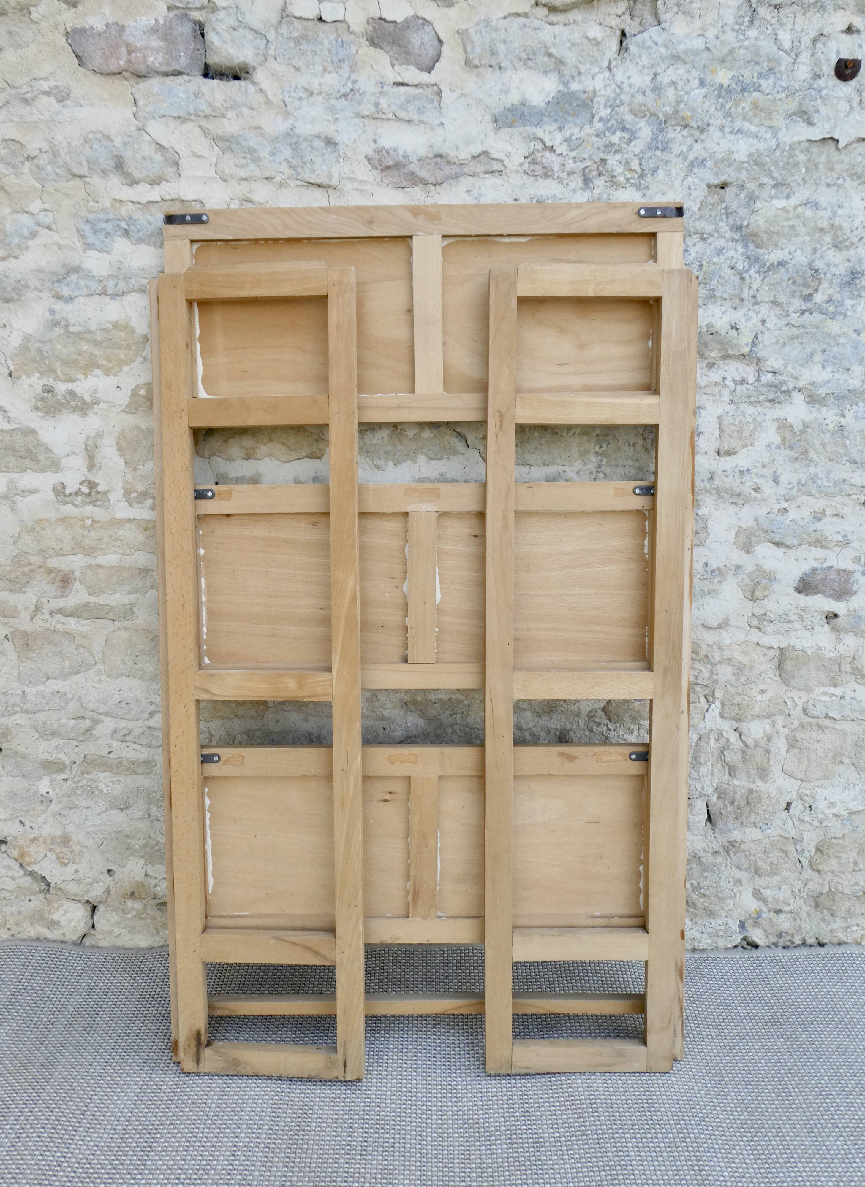 Folding shelf, bookseller, light wood