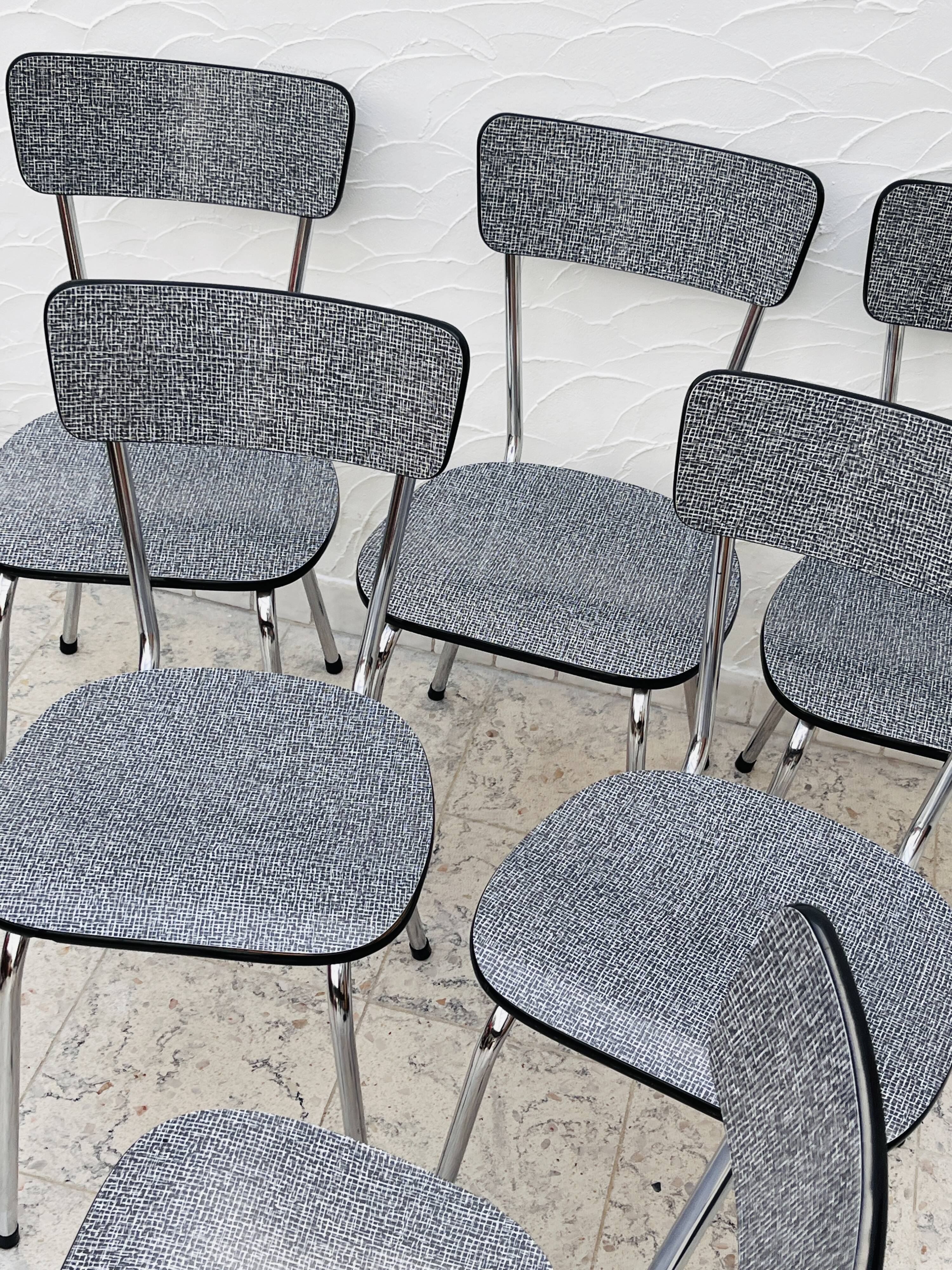 Set of 6 Formica chairs
