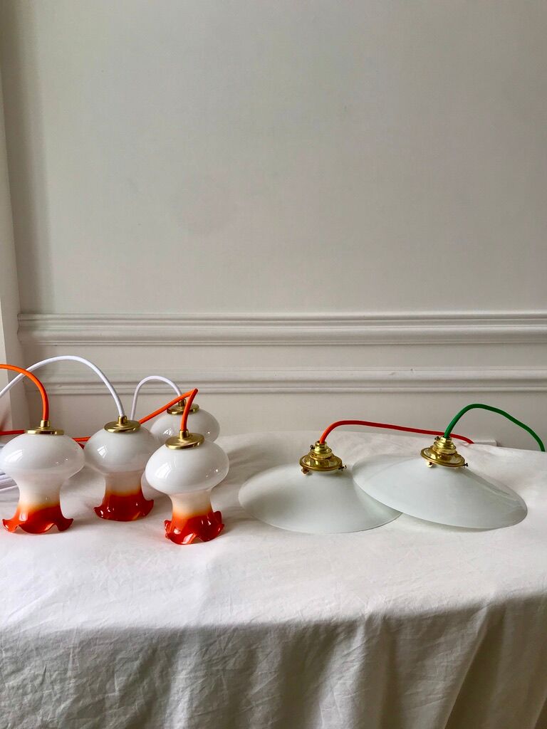 Set of 4 suspensions tulips in opaline orange gradient thread orange and white 70s