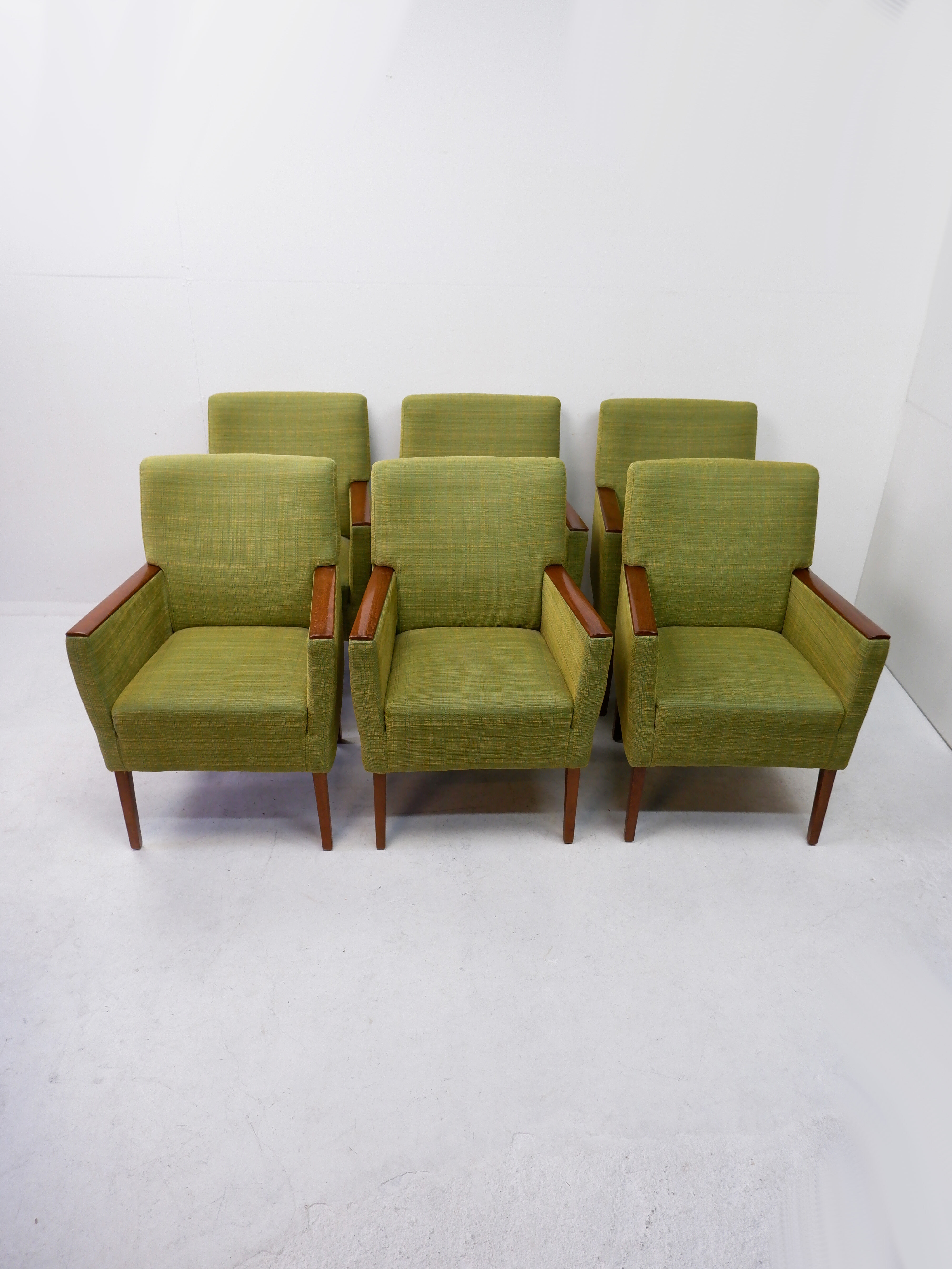 Set of 6 Mobitec dining chairs