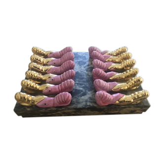 Former shrimp knife holder