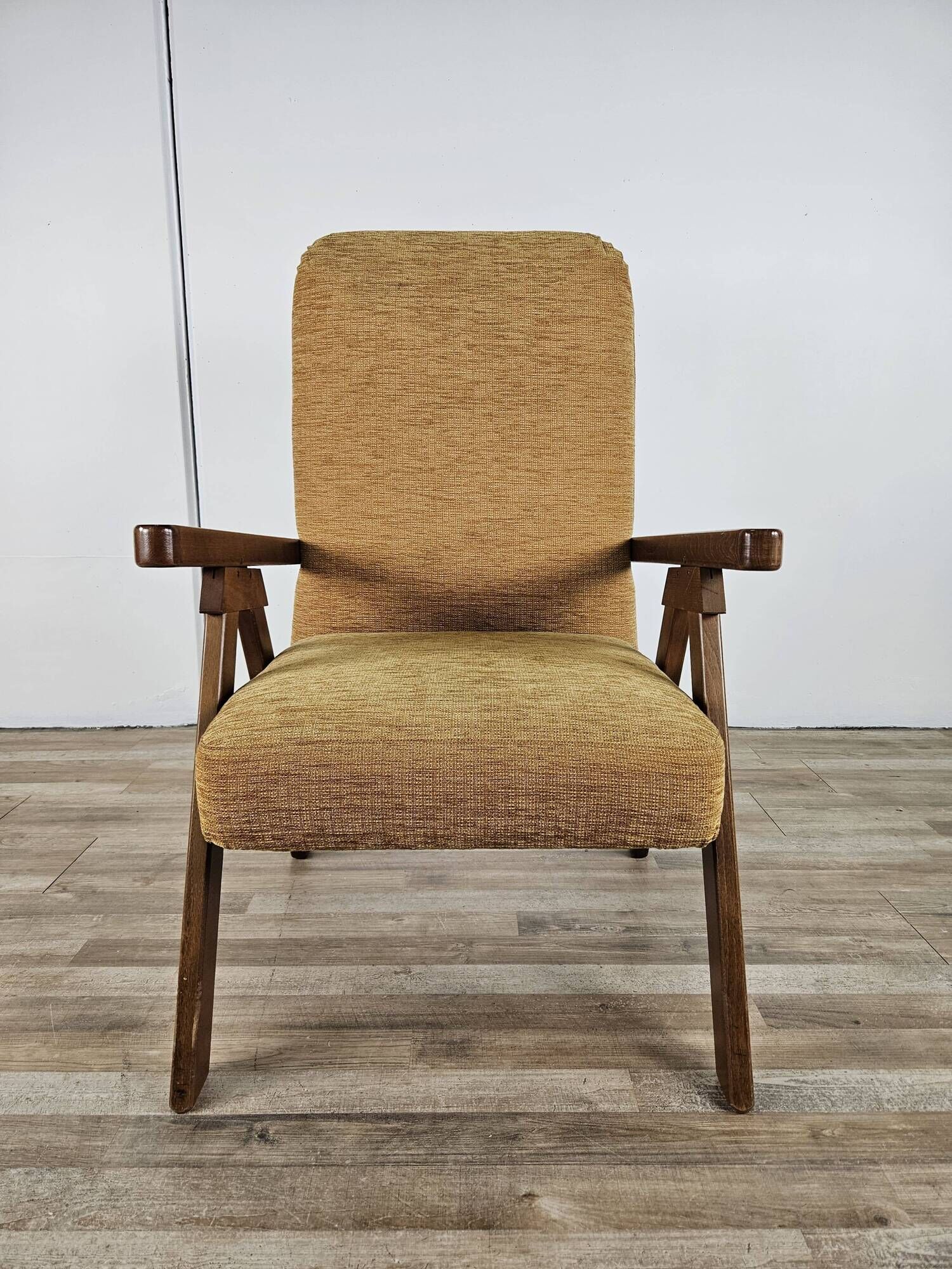 Fauteuil inclinable en bois et tissu des années 70