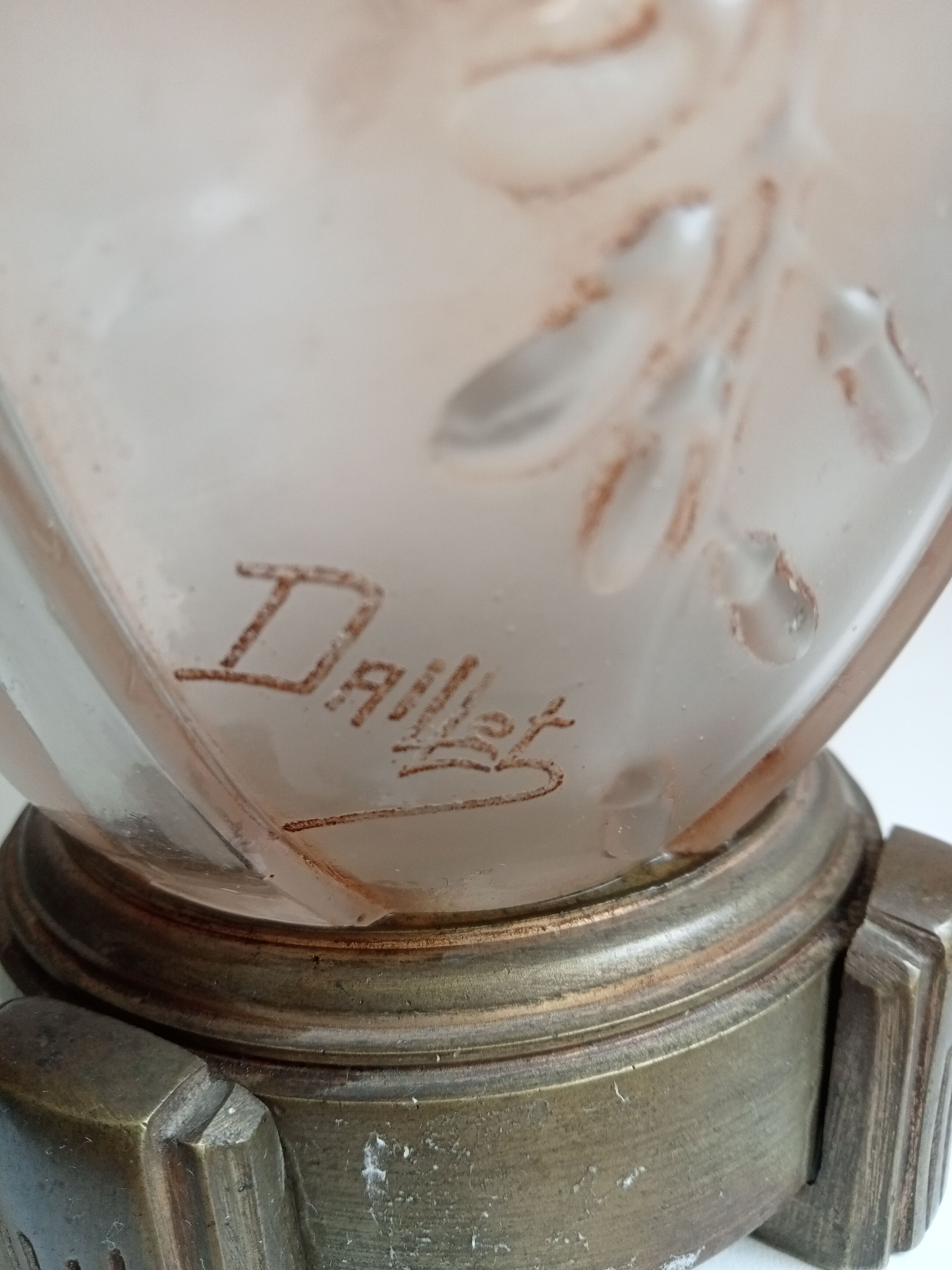 Vase lamp signed Daillet, periode art deco 1900-29, height 26 cm