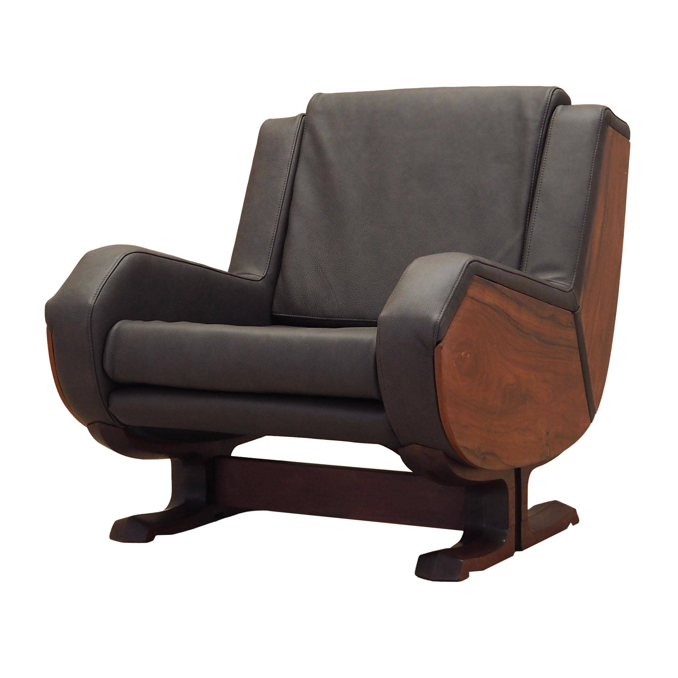 Leather armchair, Italian design, 1970s, production: Italy