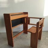 Foldable pine children's desk