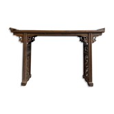 Chinese console in ancient elm, carved openwork legs and top g