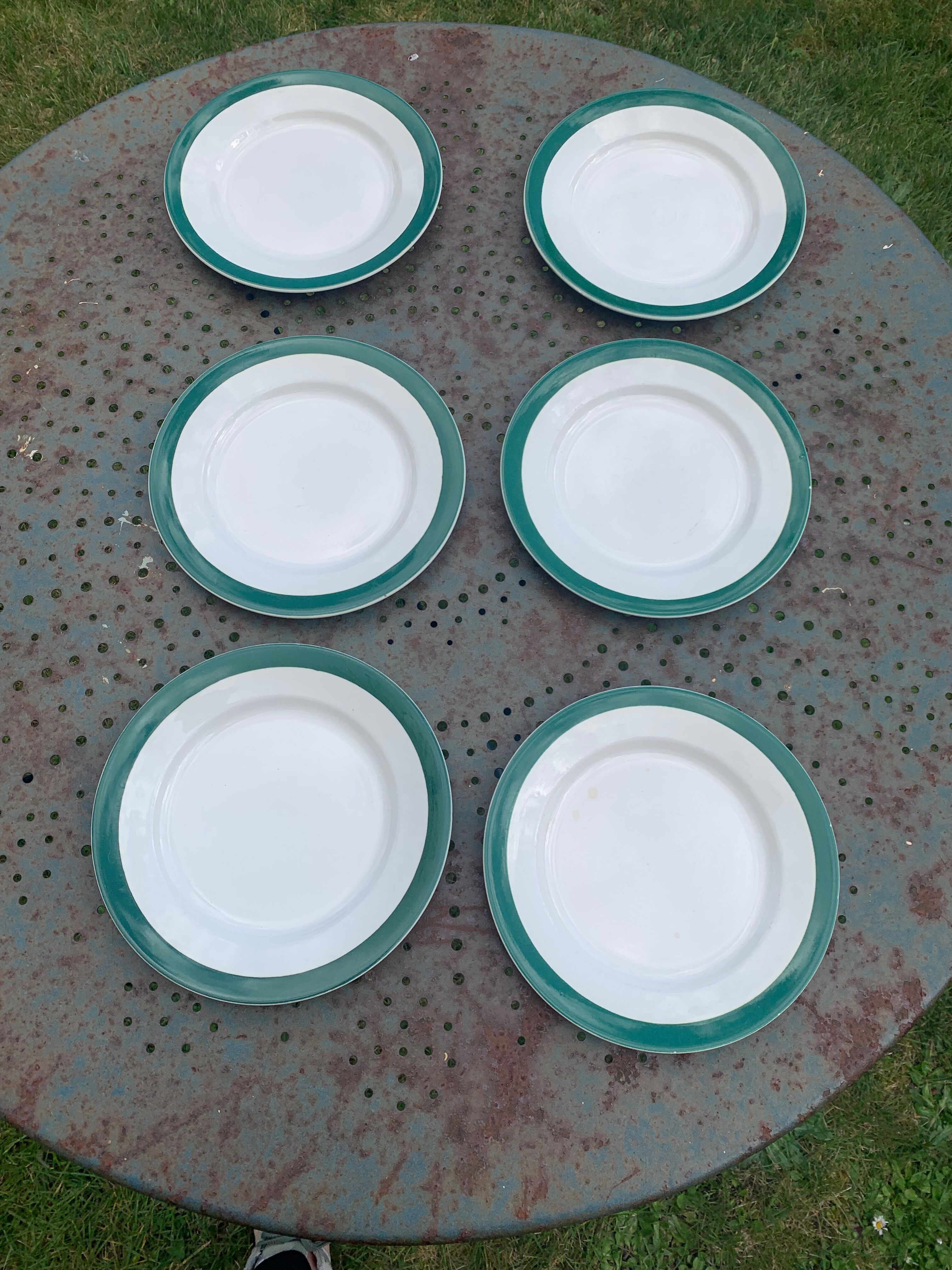 6 flat plates in white earthenware and green edging Digoin Sarreguemines vintage