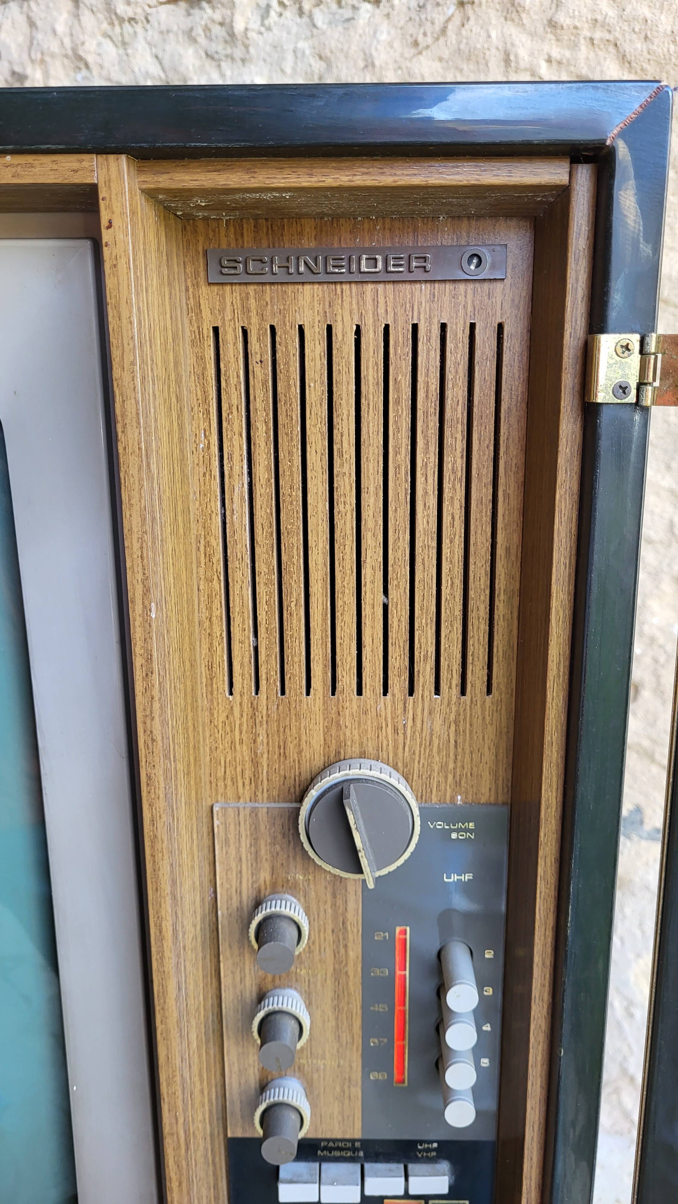 Vintage television & its furniture