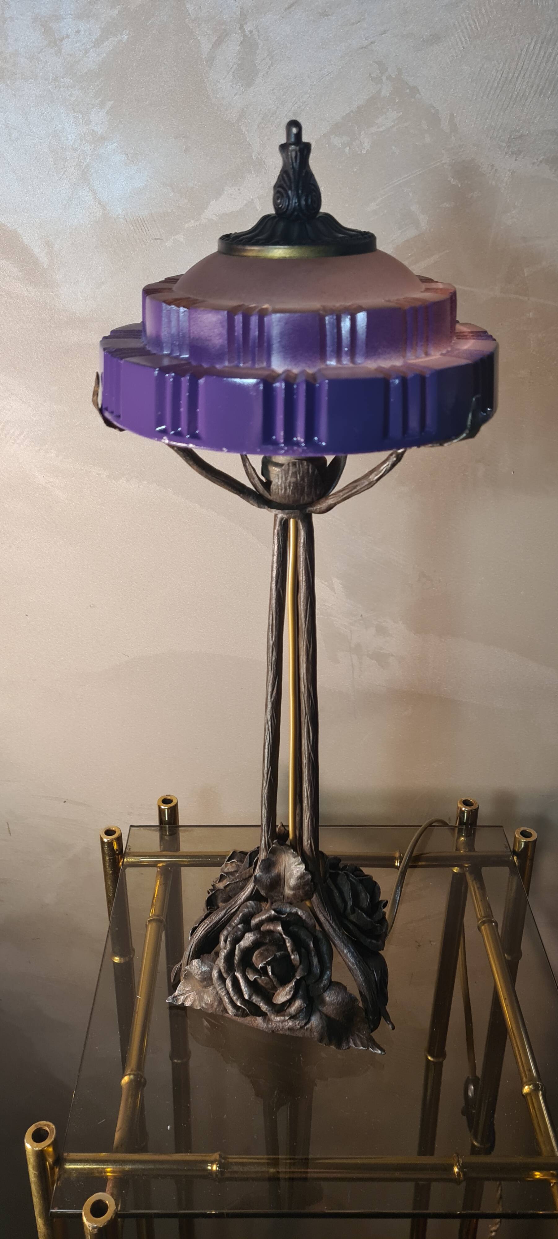 Wrought iron and molded glass lamp - rose decoration - circa 1900