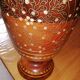 Vase en bois laqué et décoré