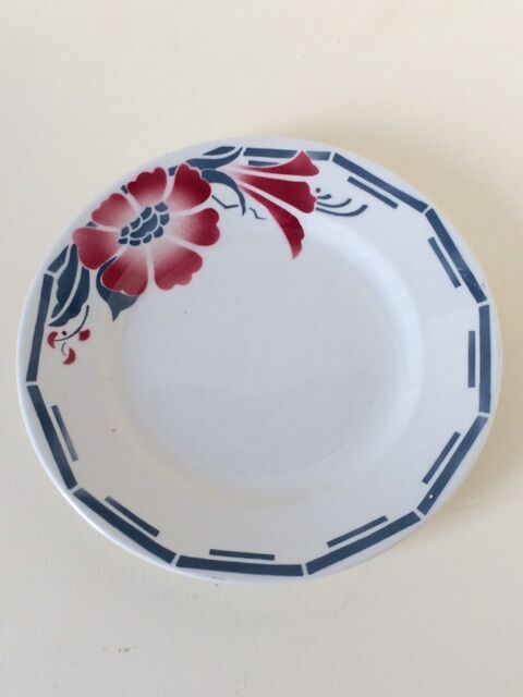 Series of six earthenware dessert plates