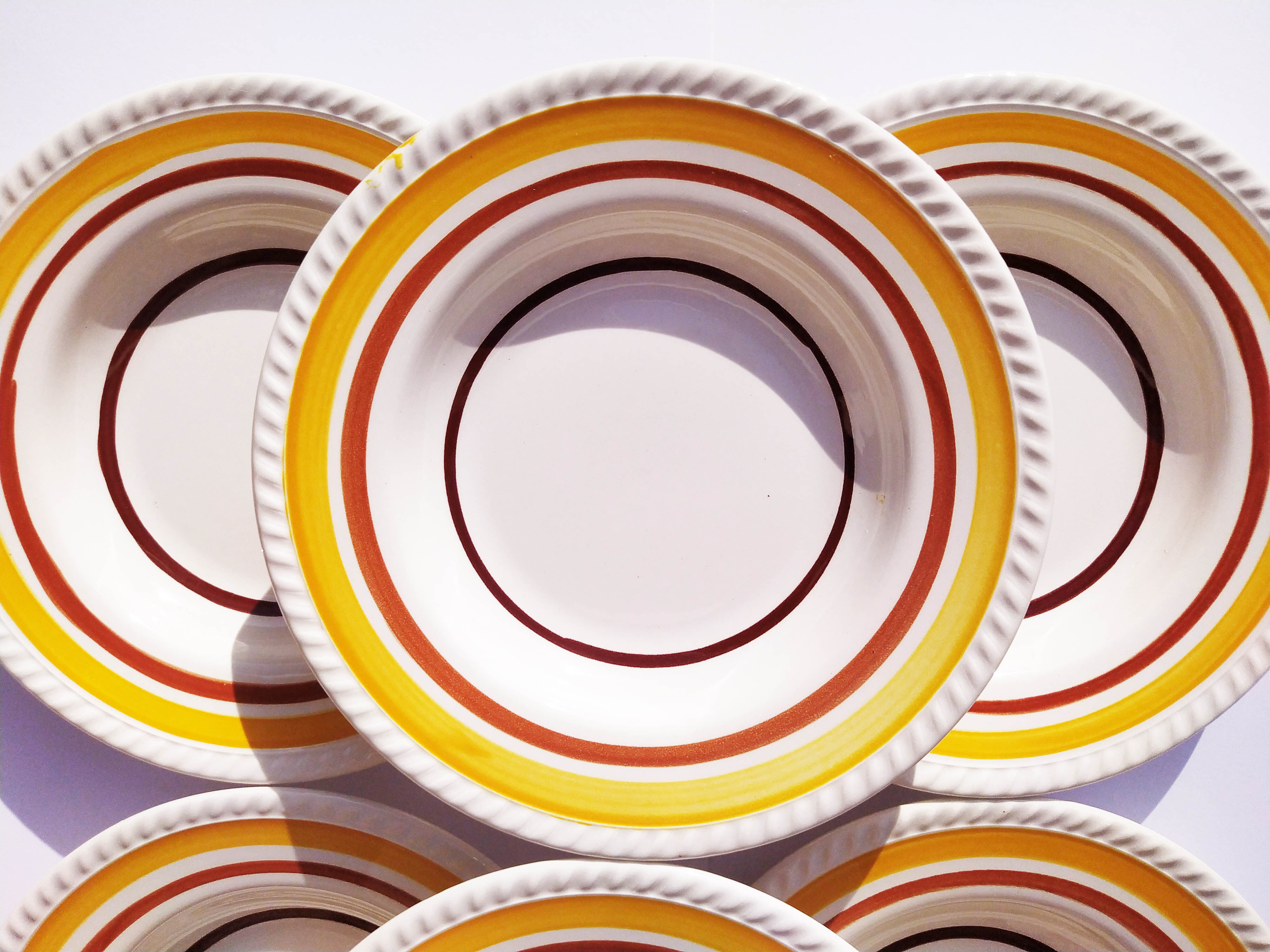 Set of 6 vintage 1970/1980s hollow plates.