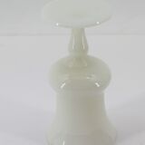 Opaline vase bench