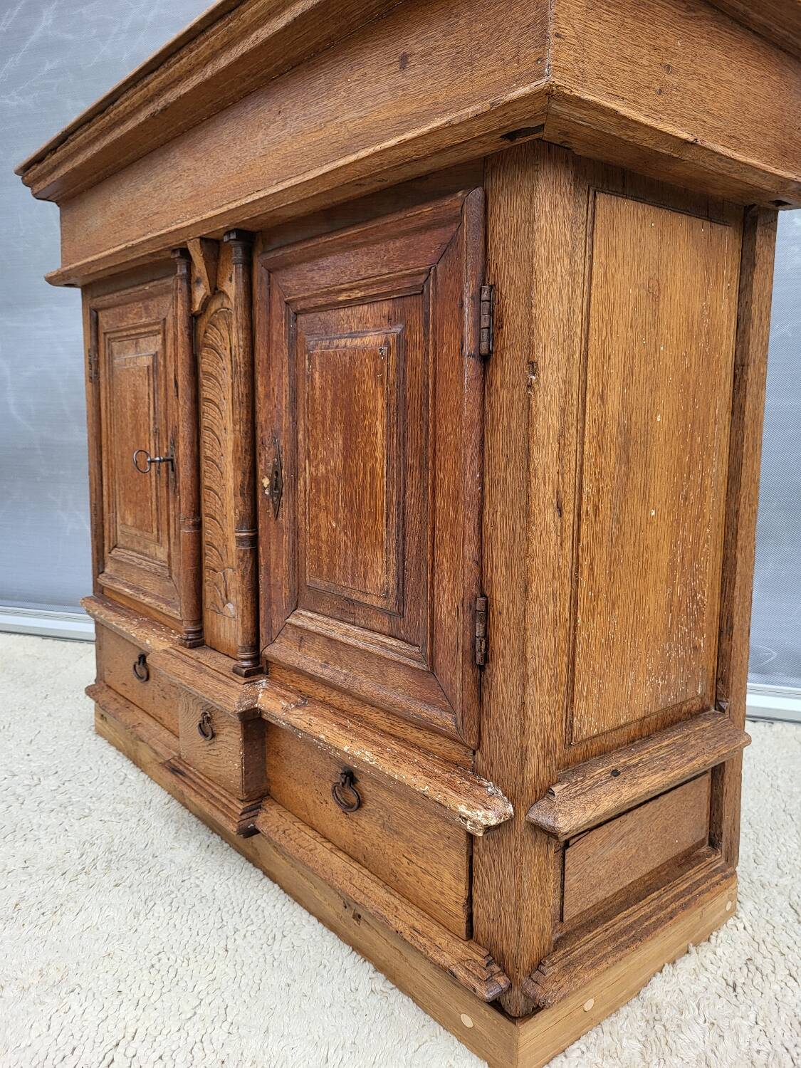 Meuble de sacristie 18e