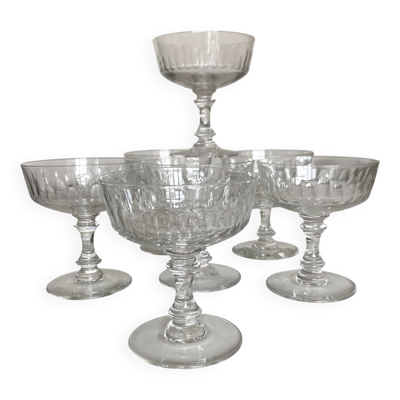 set de 7 coupes à champagne a cotes plates 19e en cristal sonnant