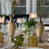 2 alabaster soliflores