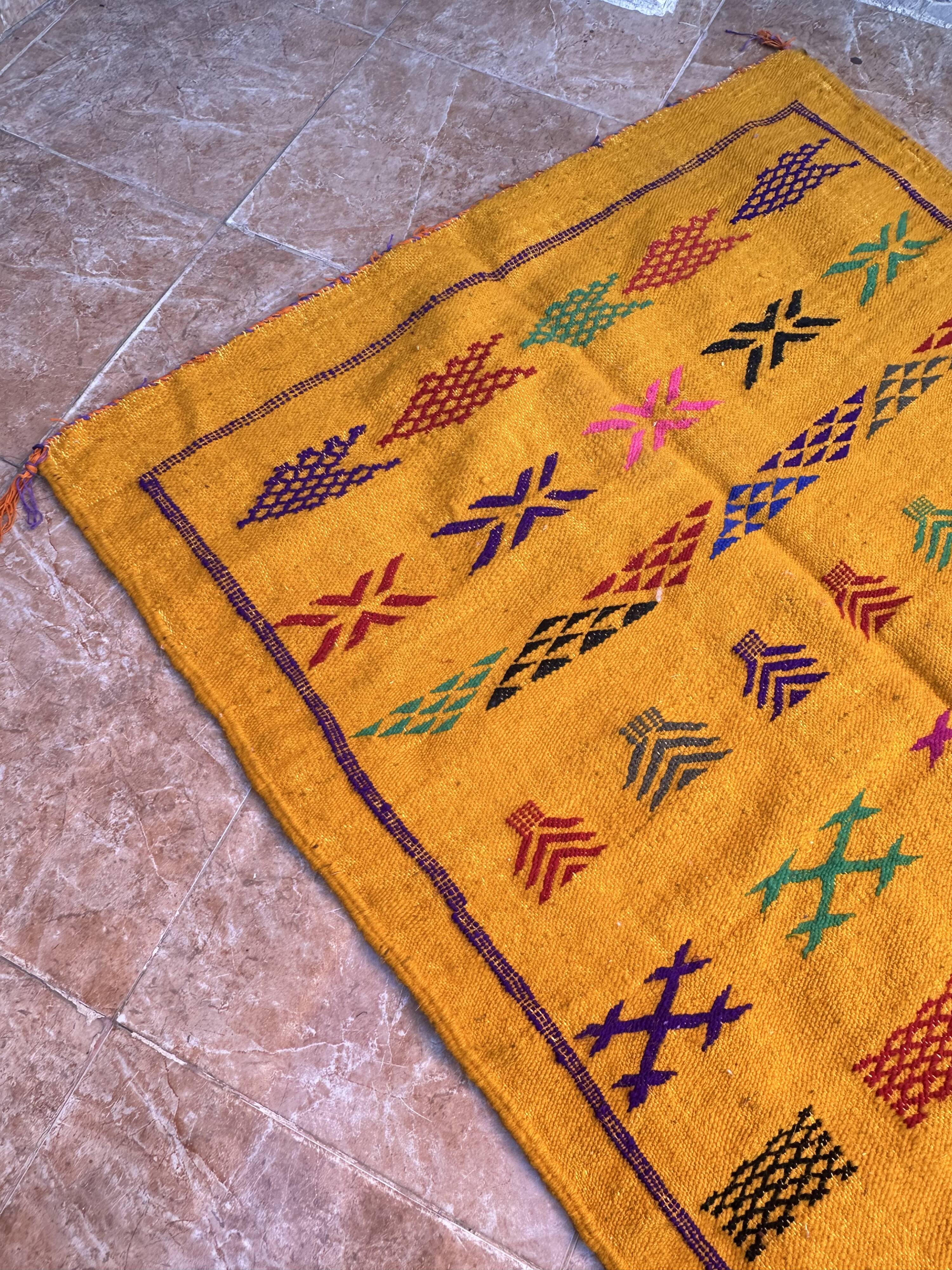 Handmade wool Berber rug – Colourful bohemian Moroccan kilim