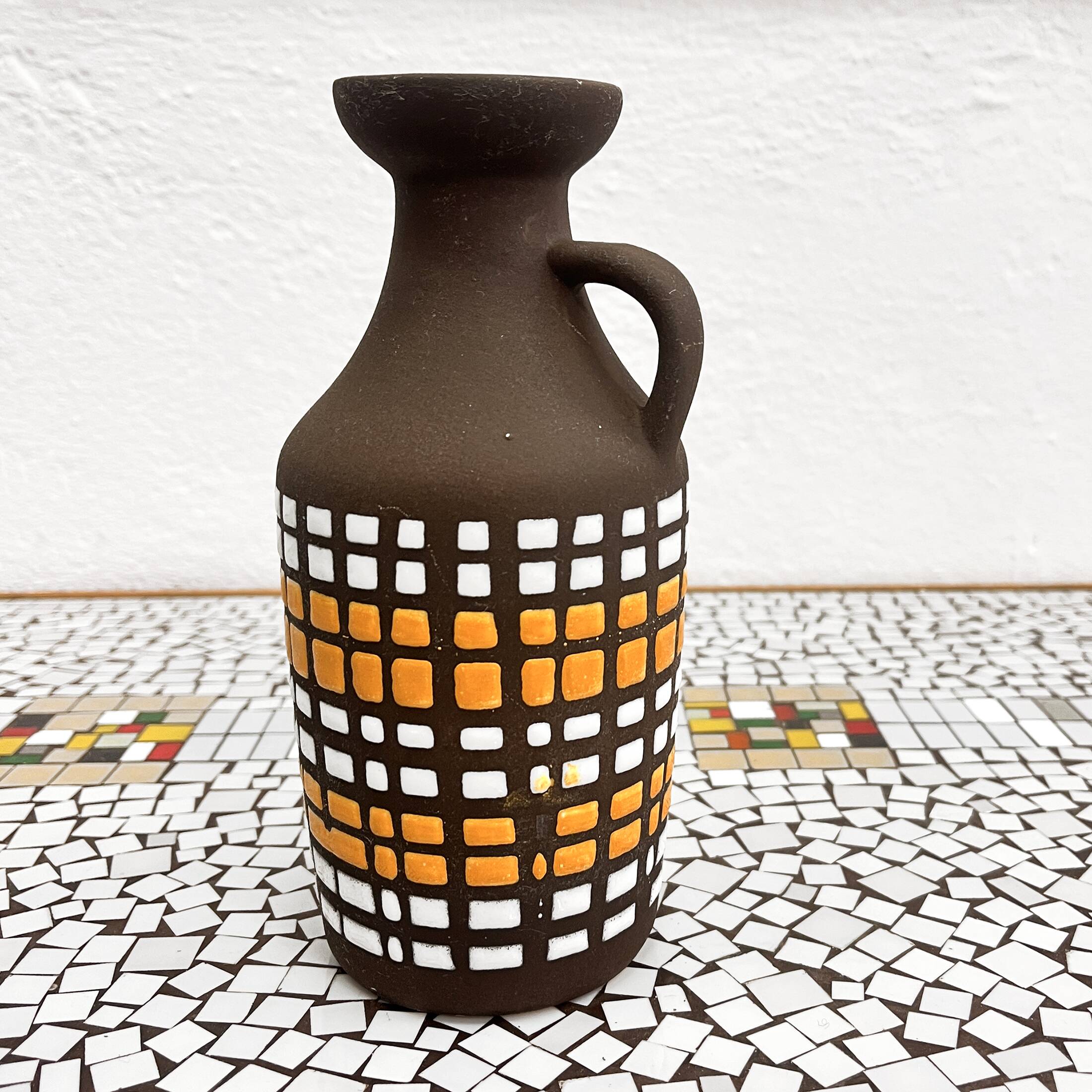 Ceramic vase with handle, Strehla Keramik, Germany, 1970s.