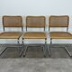 3 chaises Cesca B32 par Marcel Breuer