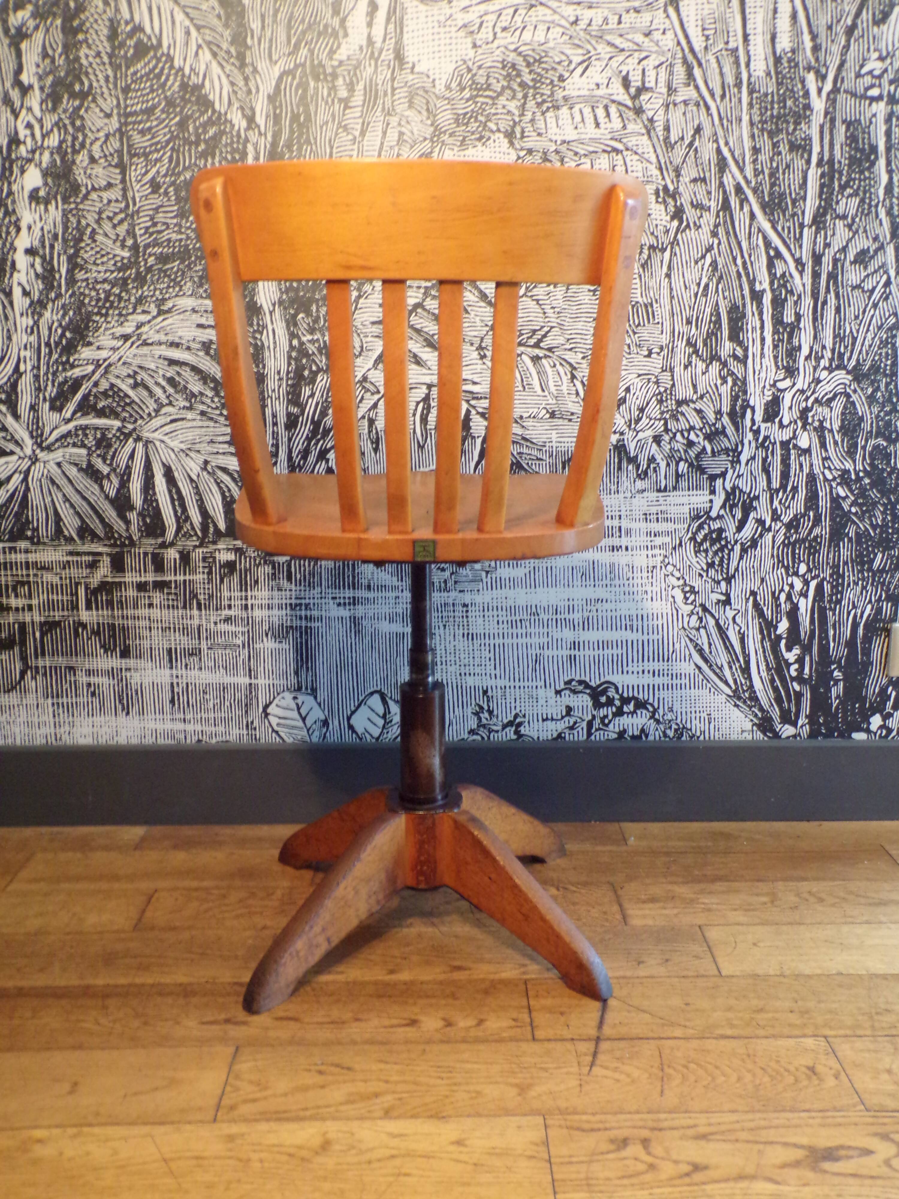 Stoll Giroflex American Swivel Chair