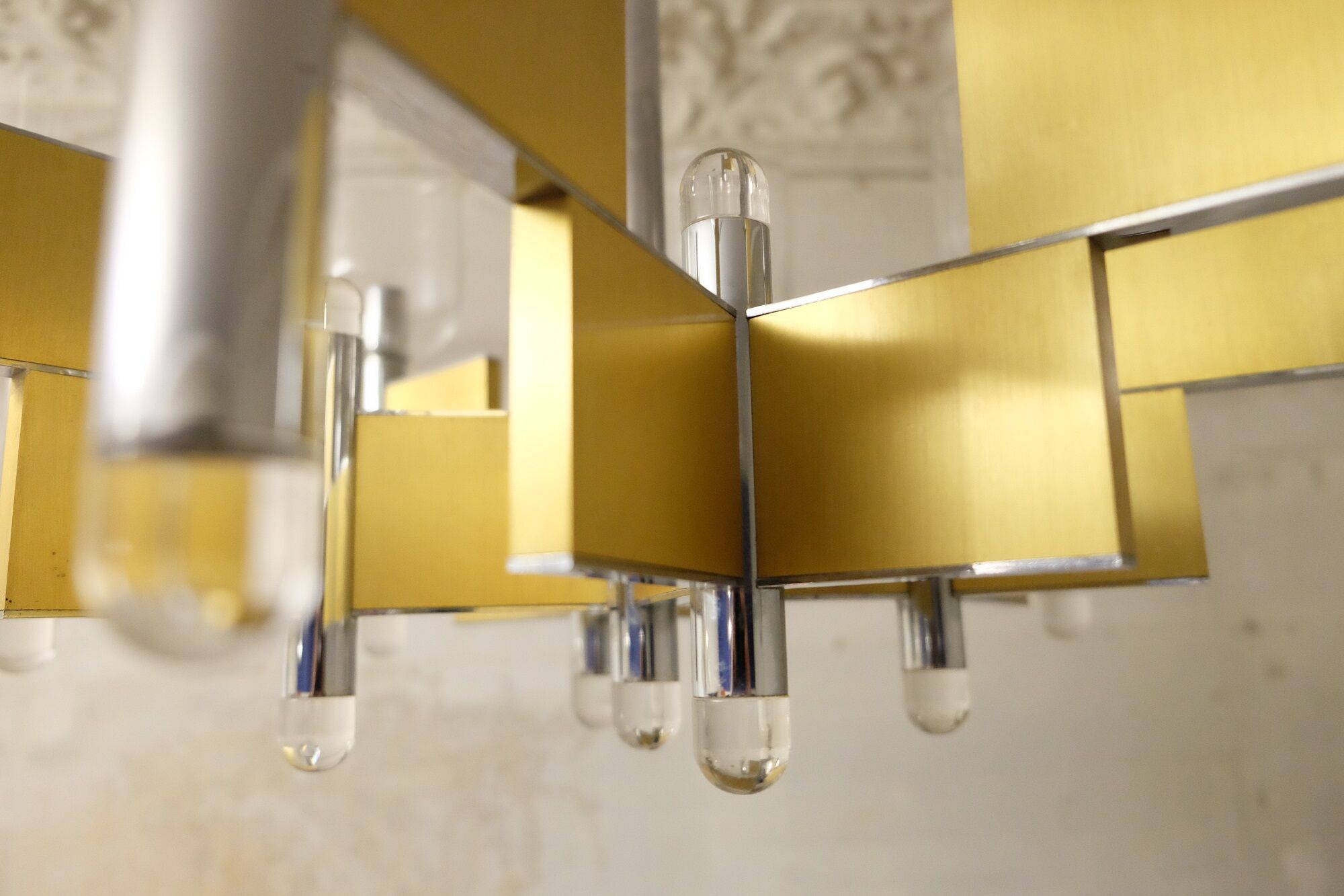 Sciolari brass and glass 8 arm chandelier, 1970s